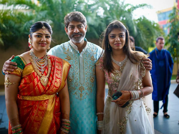 Jagapathi Babu  Jagapathi Babu  and his two daughters